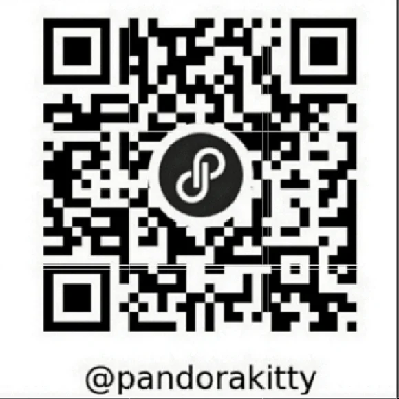 Free People White Butterfly Charm Hoop Earrings NEW - Picture 10 of 10